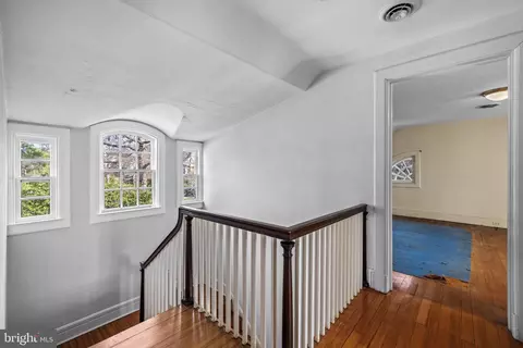 Entry Way - 304 Northway, Baltimore, MD 21218 photo 7 of 7