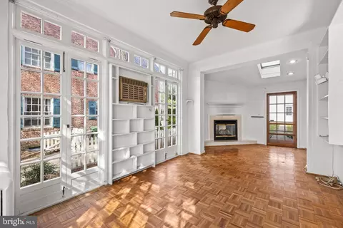 Living - 304 Northway, Baltimore, MD 21218 photo 3 of 7