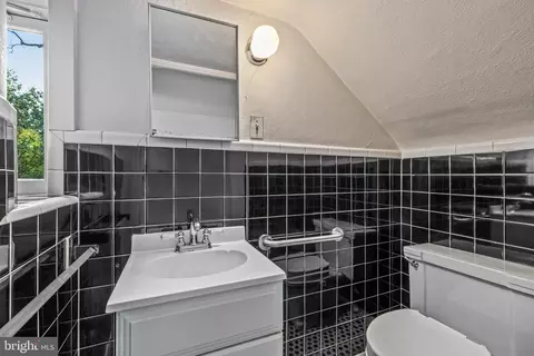 Bath - 304 Northway, Baltimore, MD 21218 photo 1 of 4