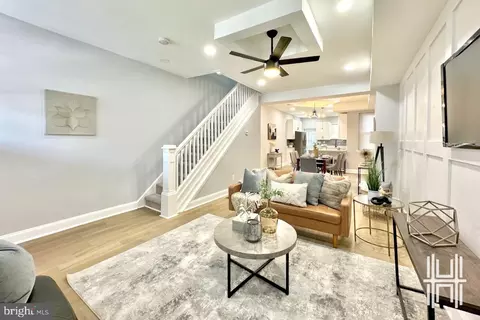 Living - 3111 Windsor Ave, Baltimore, MD 21216 photo 3 of 4