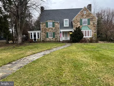 513 N Chapel Gate Ln, Baltimore, MD 21229