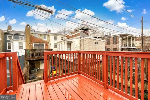 Exterior - 318 S Durham St, Baltimore, MD 21231 photo 3 of 3