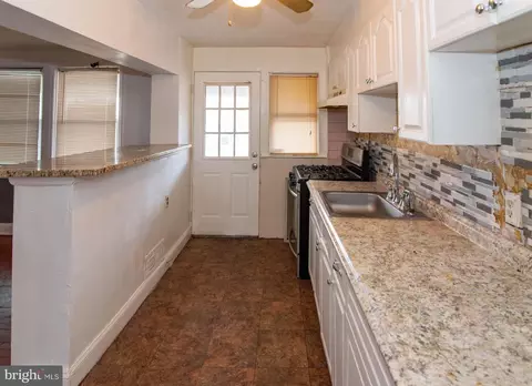 Kitchen - 4119 Gladden Ave, Baltimore, MD 21213 photo 2 of 3