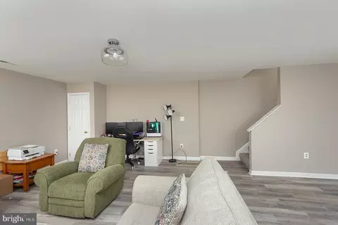 Living - 636 Perkins St, Baltimore, MD 21201 photo 8 of 8