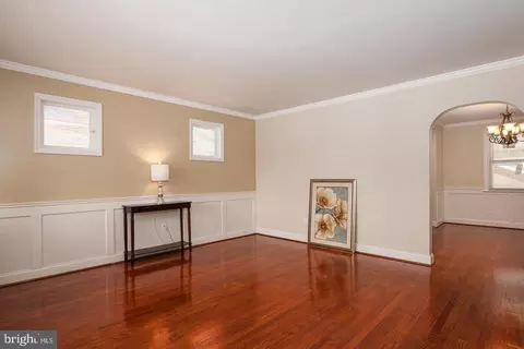 Living - 6712 Duluth Ave, Baltimore, MD 21222 photo 1 of 5
