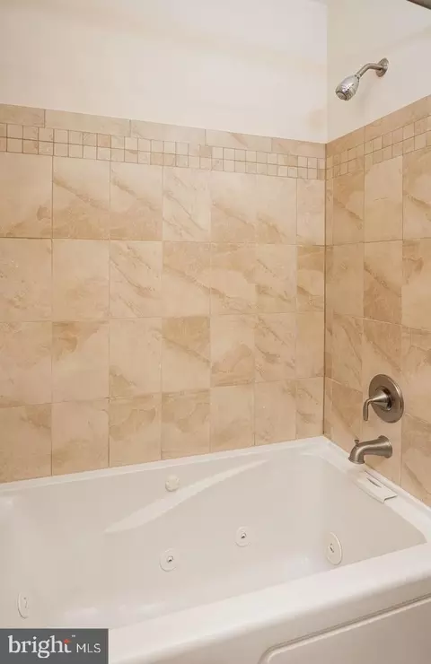 Bath - 6712 Duluth Ave, Baltimore, MD 21222 photo 2 of 4