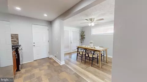 Dining - 5922 Theodore Ave, Baltimore, MD 21214 photo 3 of 3