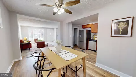 Dining - 5922 Theodore Ave, Baltimore, MD 21214 photo 2 of 3
