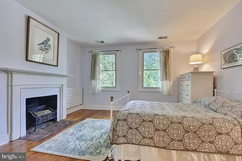 Bedroom - 105 E Montgomery St, Baltimore, MD 21230 photo 1 of 4