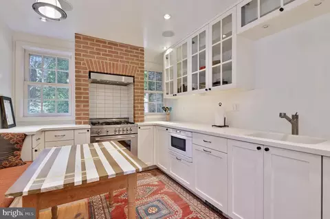 Kitchen - 105 E Montgomery St, Baltimore, MD 21230 photo 2 of 3