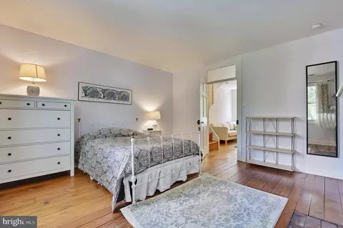 Bedroom - 105 E Montgomery St, Baltimore, MD 21230 photo 2 of 4