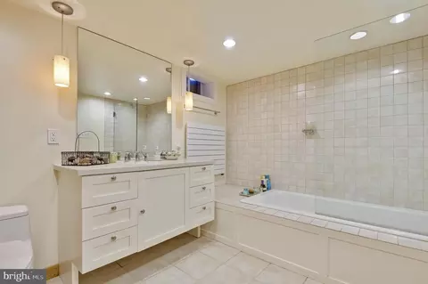 Bath - 105 E Montgomery St, Baltimore, MD 21230 photo 3 of 3