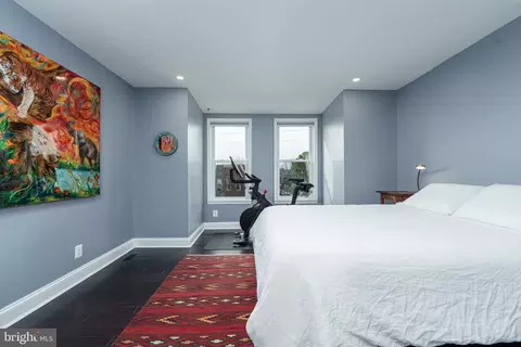 Bedroom - 3425 Chestnut Ave, Baltimore, MD 21211 photo 3 of 4