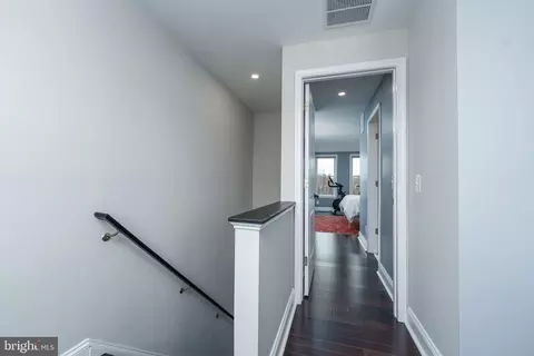 Entry Way - 3425 Chestnut Ave, Baltimore, MD 21211 photo 1 of 1