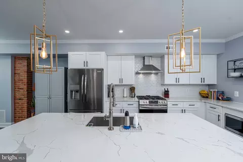 Kitchen - 3425 Chestnut Ave, Baltimore, MD 21211 photo 2 of 3