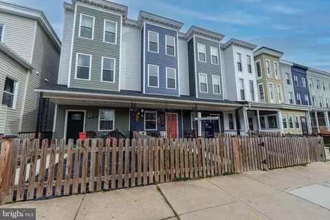 Exterior - 3425 Chestnut Ave, Baltimore, MD 21211 photo 2 of 11