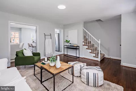 Living - 3538 Elmora Ave, Baltimore, MD 21213 photo 3 of 5