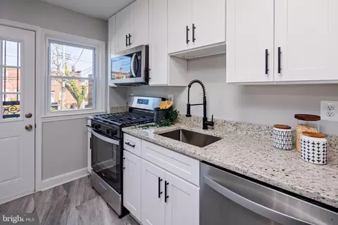 Kitchen - 3538 Elmora Ave, Baltimore, MD 21213 photo 3 of 6