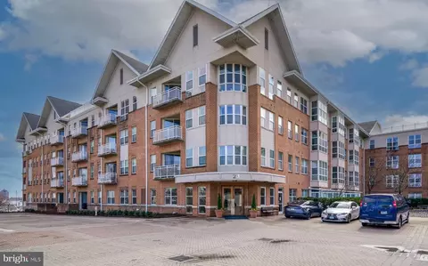 23 Pierside Dr #417, Baltimore, MD 21230