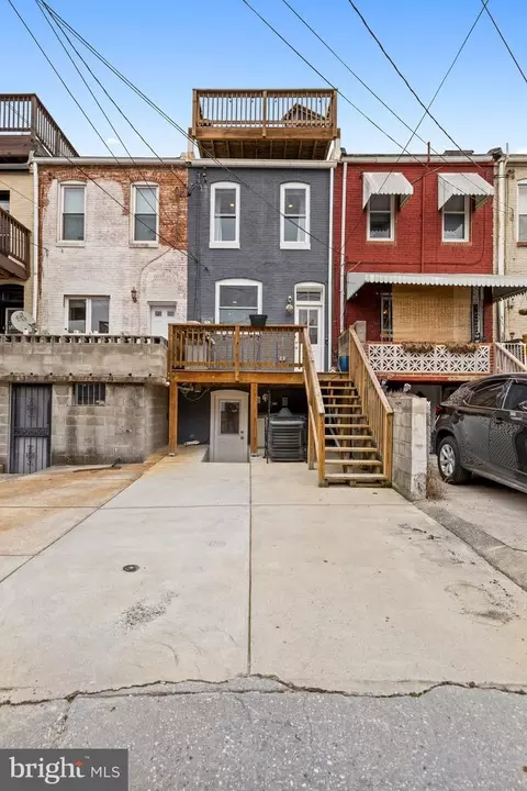 Exterior - 222 S Bouldin St S, Baltimore, MD 21224 photo 11 of 15