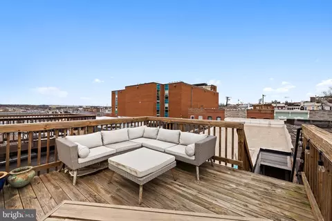 Exterior - 222 S Bouldin St S, Baltimore, MD 21224 photo 7 of 15