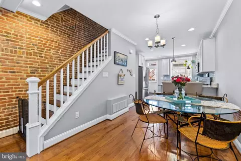 Dining - 222 S Bouldin St S, Baltimore, MD 21224 photo 1 of 4