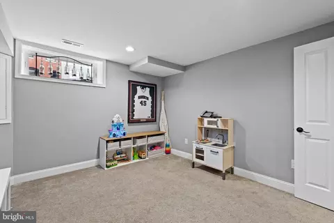 Bedroom - 222 S Bouldin St S, Baltimore, MD 21224 photo 7 of 7