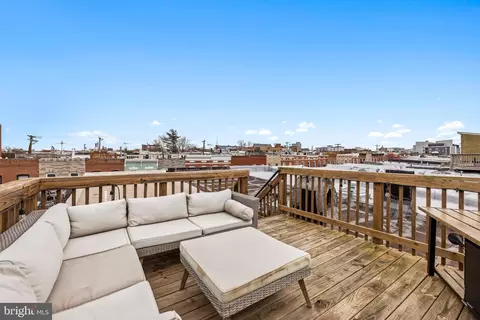 Exterior - 222 S Bouldin St S, Baltimore, MD 21224 photo 6 of 15