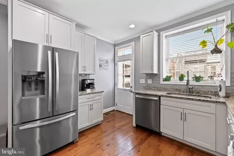 Kitchen - 222 S Bouldin St S, Baltimore, MD 21224 photo 3 of 5