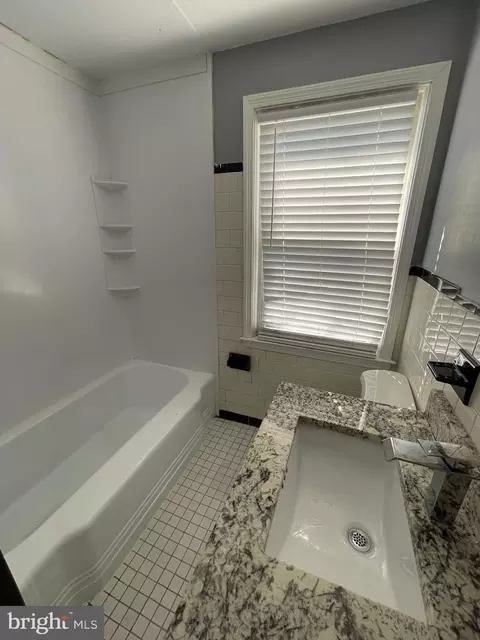 Bath - 1640 Ingram Rd, Baltimore, MD 21239 photo 3 of 4