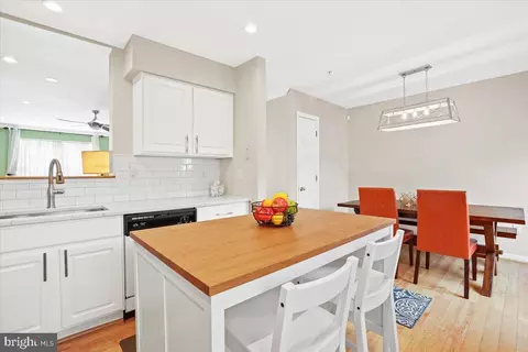 Kitchen - 5217 Tabard Ct, Baltimore, MD 21212 photo 2 of 3