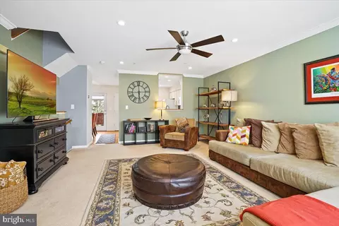 Living - 5217 Tabard Ct, Baltimore, MD 21212 photo 2 of 2