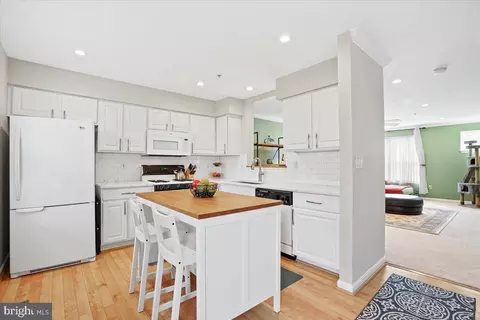 Kitchen - 5217 Tabard Ct, Baltimore, MD 21212 photo 1 of 3