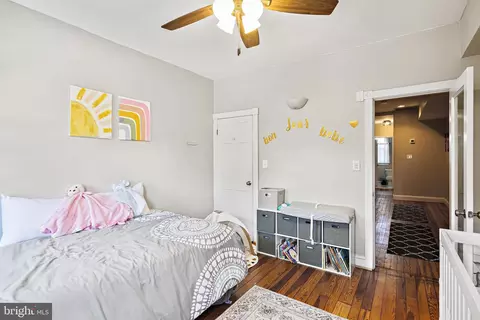 Bedroom - 1211 Hull St, Baltimore, MD 21230 photo 3 of 4
