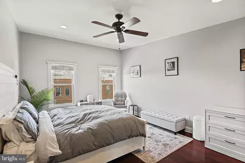 Bedroom - 1211 Hull St, Baltimore, MD 21230 photo 4 of 4
