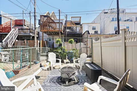 Exterior - 1211 Hull St, Baltimore, MD 21230 photo 2 of 9