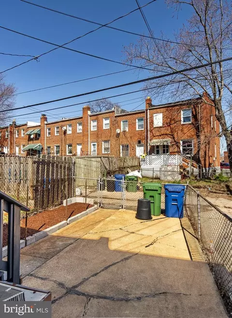 Exterior - 6310 Brown Ave, Baltimore, MD 21224 photo 8 of 10