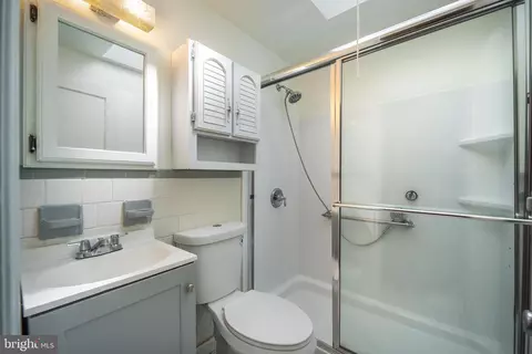 Bath - 6310 Brown Ave, Baltimore, MD 21224 photo 1 of 1