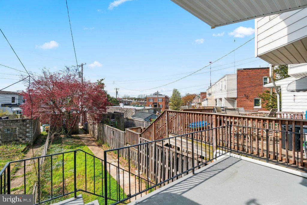 Exterior - 1313 Weldon Ave, Baltimore, MD 21211 photo 4 of 6