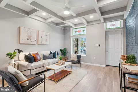 Living - 1313 Weldon Ave, Baltimore, MD 21211 photo 3 of 3