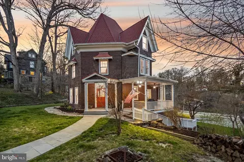 1808 Sulgrave Ave, Baltimore, MD 21209