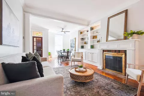 Living - 814 William St, Baltimore, MD 21230 photo 1 of 4