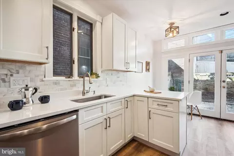 Kitchen - 814 William St, Baltimore, MD 21230 photo 1 of 6
