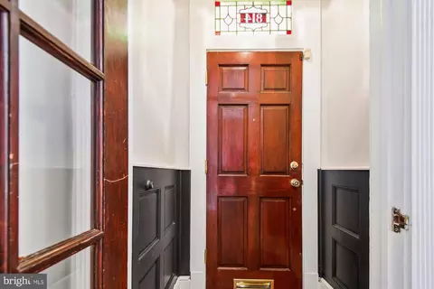 Entry Way - 814 William St, Baltimore, MD 21230 photo 1 of 3