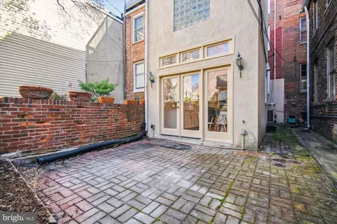 Exterior - 814 William St, Baltimore, MD 21230 photo 4 of 10