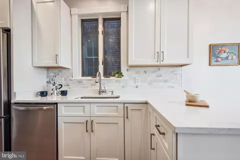 Kitchen - 814 William St, Baltimore, MD 21230 photo 5 of 6