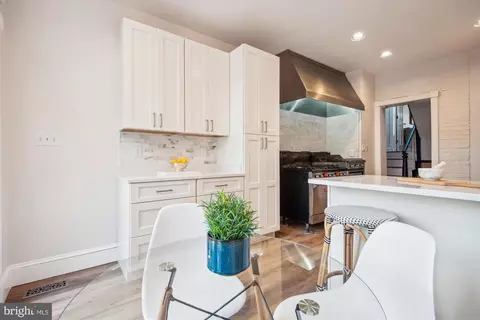 Kitchen - 814 William St, Baltimore, MD 21230 photo 4 of 6