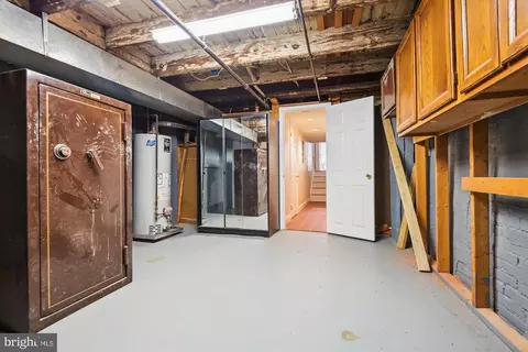 Other - 814 William St, Baltimore, MD 21230 photo 15 of 16