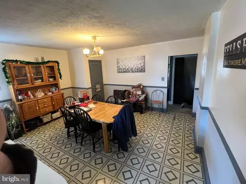439 Gusryan St, Baltimore, MD 21224 photo 3