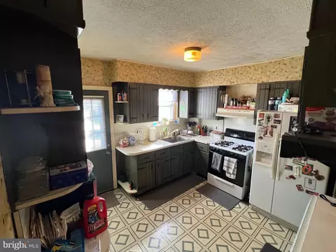 439 Gusryan St, Baltimore, MD 21224 photo 5